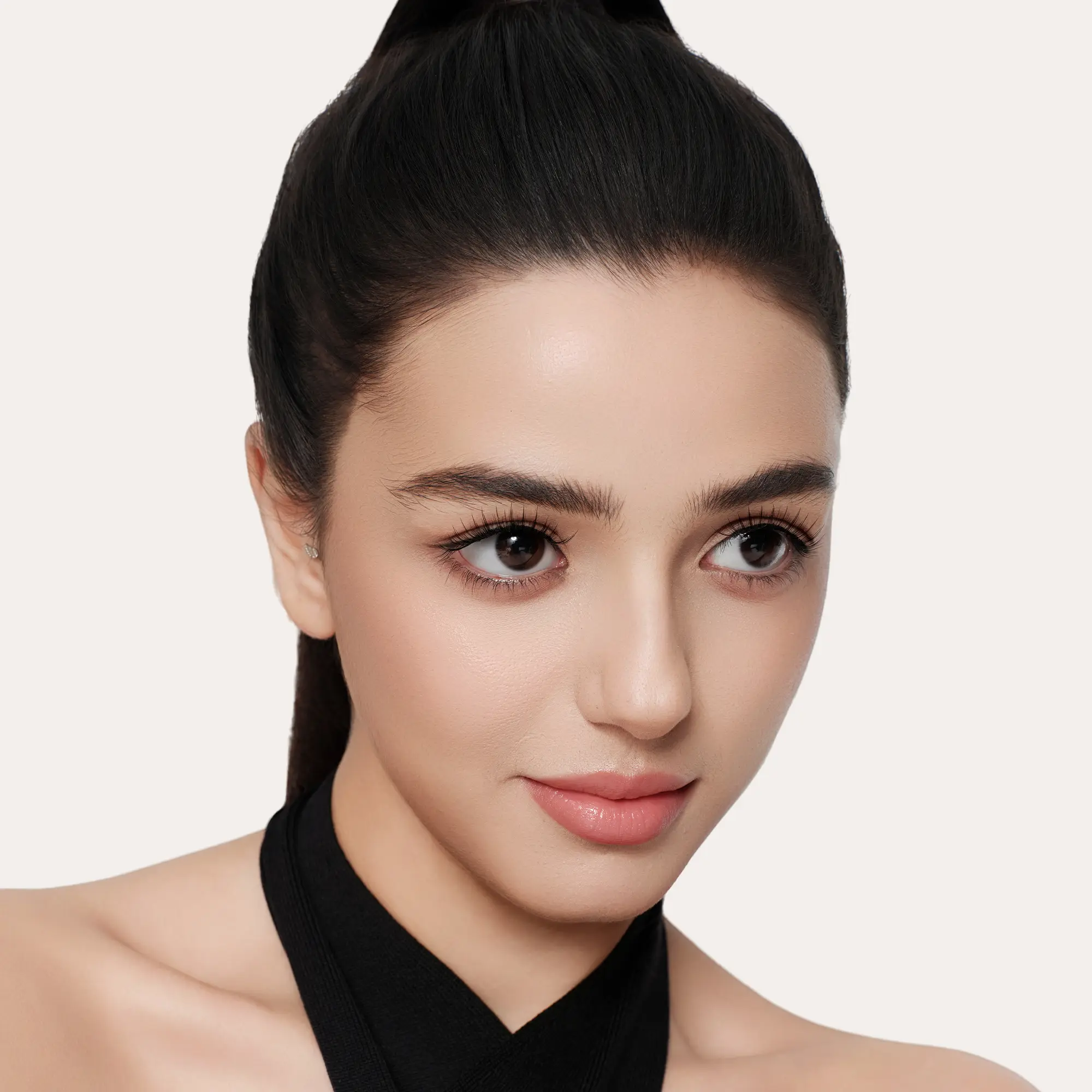 Glossy Black – Wispy Beach Lashes - Image 3
