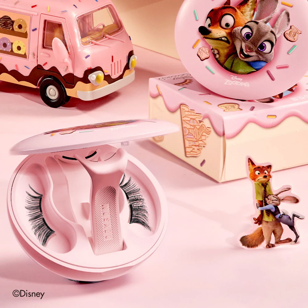 Zootopia Nick Style – Foxy Flare Magnet - Image 4
